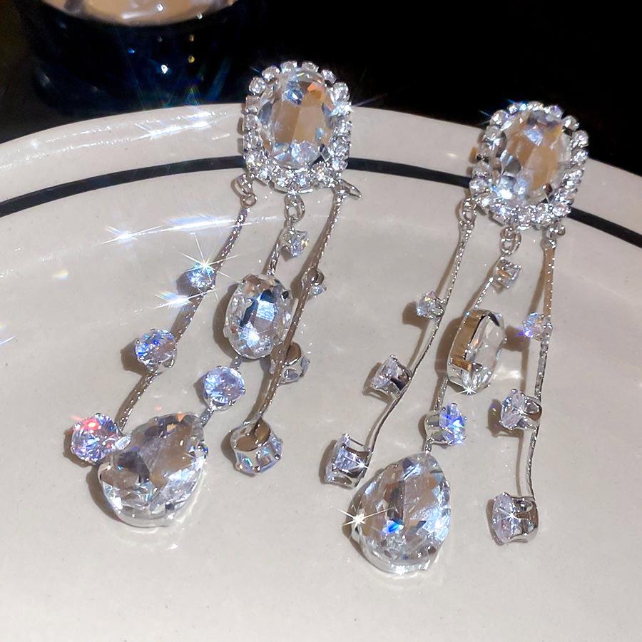 Серебряная игла с бриллиантами, серьги-пусеты с бахромой в виде капли воды, придворный темперамент, универсальные серьги, серьги.