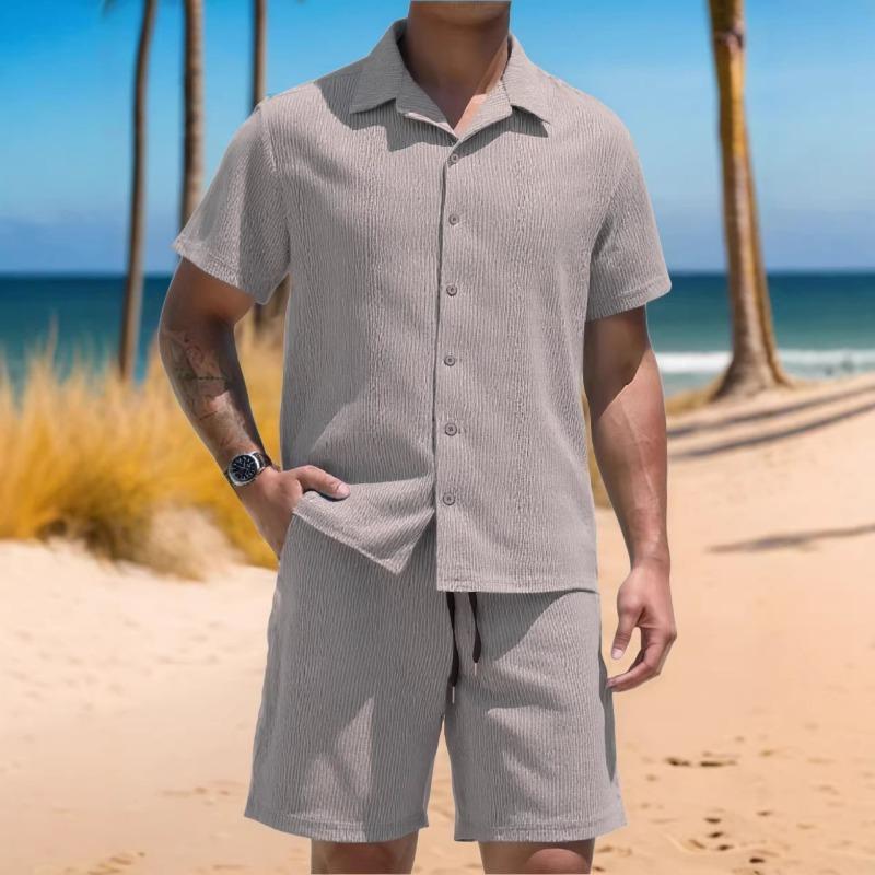 Completo Due Pezzi da Uomo: Camicia a Maniche Corte con Collo Cuban Texturizzato e Bottoni e Pantaloncini con Coulisse