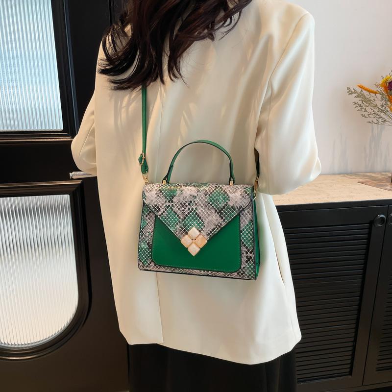 Niche Design Bag Female Beauty 2025 Autumn Shoulder Bag Portable Small Square Bag Personalized Foreign Style Oblique Span Women's Bag