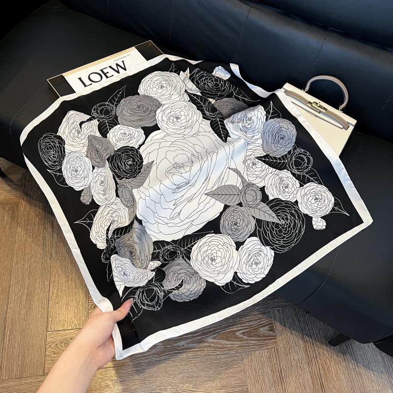 Silk scarf 71 * 71 imitation silk square scarf Korean atmosphere neck silk scarf flower pattern flower polka dot scarf