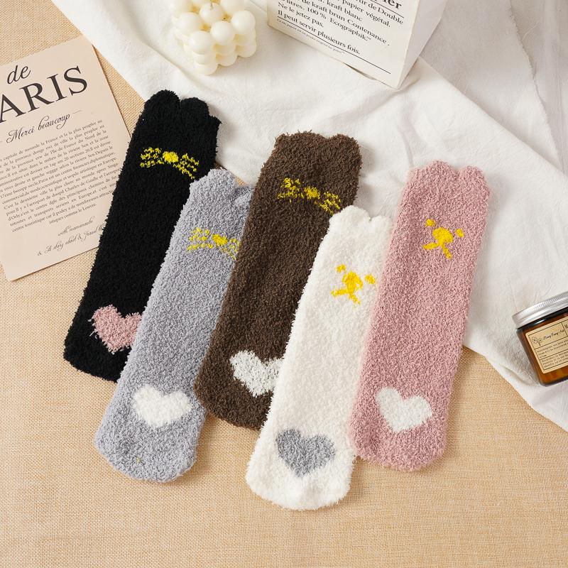 5 Pairs Autumn Winter Cartoon Cat Tube Socks Women Heart-shaped Coral Fleece Socks Cute Sweet Thick Soft Warm Home Sleep Sock