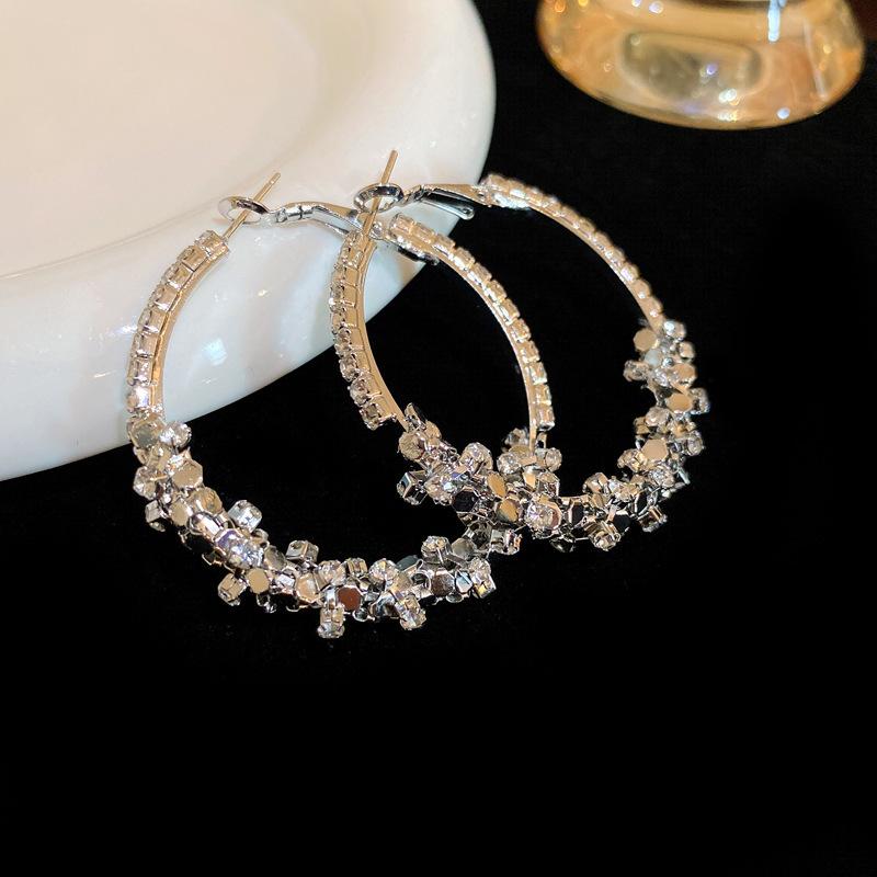 Metal Simple Versatile Earrings Personality Exaggerated Earrings Temperament Advanced Sense Earrings Fashion Earrings Women
