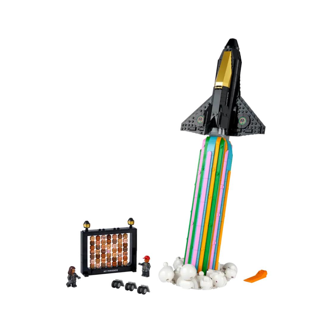 Lego Pāri Mēnesim ar Pharrell Williams