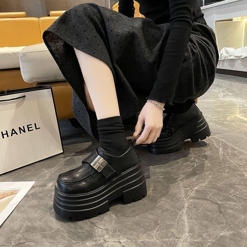 Thick-soled heightening British style small leather shoes women's 2025 new summer and autumn black giant comfortable shoes giant good-looking shoes s