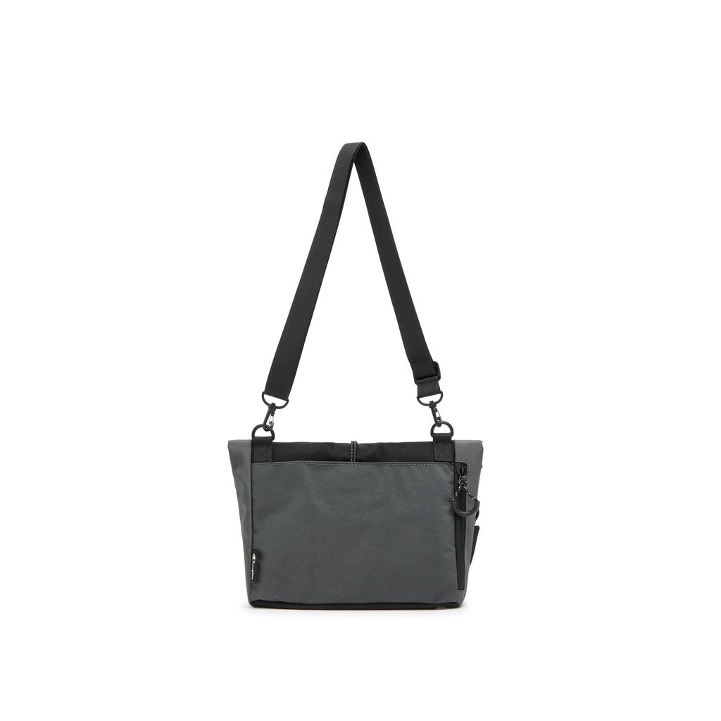 New Champion Fabric Shoulder Bag Regular Unisex U5CACPU40