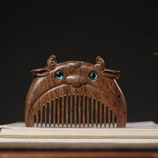 12 Zodiac Green Sandalwood Baby Comb – Engravable Wooden Craft for Children's First Birthday Gift