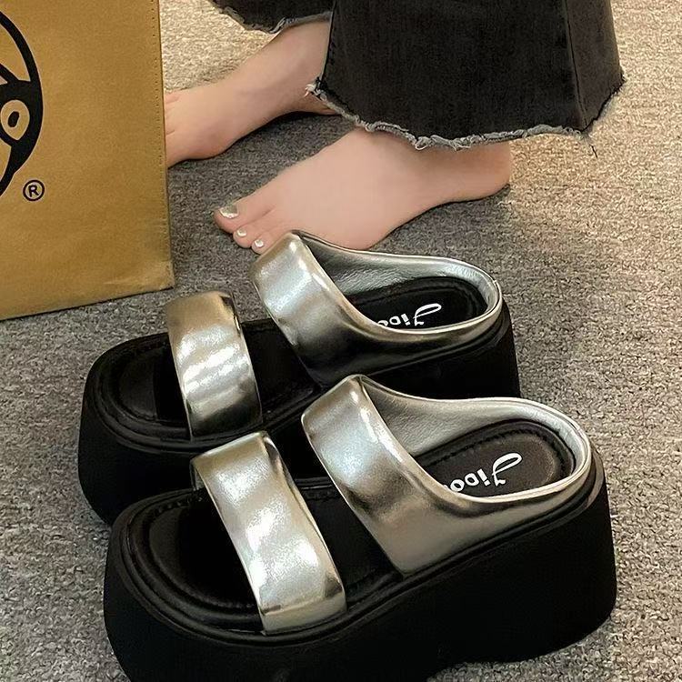 Thick-soled Slippers Summer Wear Heightening Sandals Casual Muffin Waterproof Table Beach Shoes