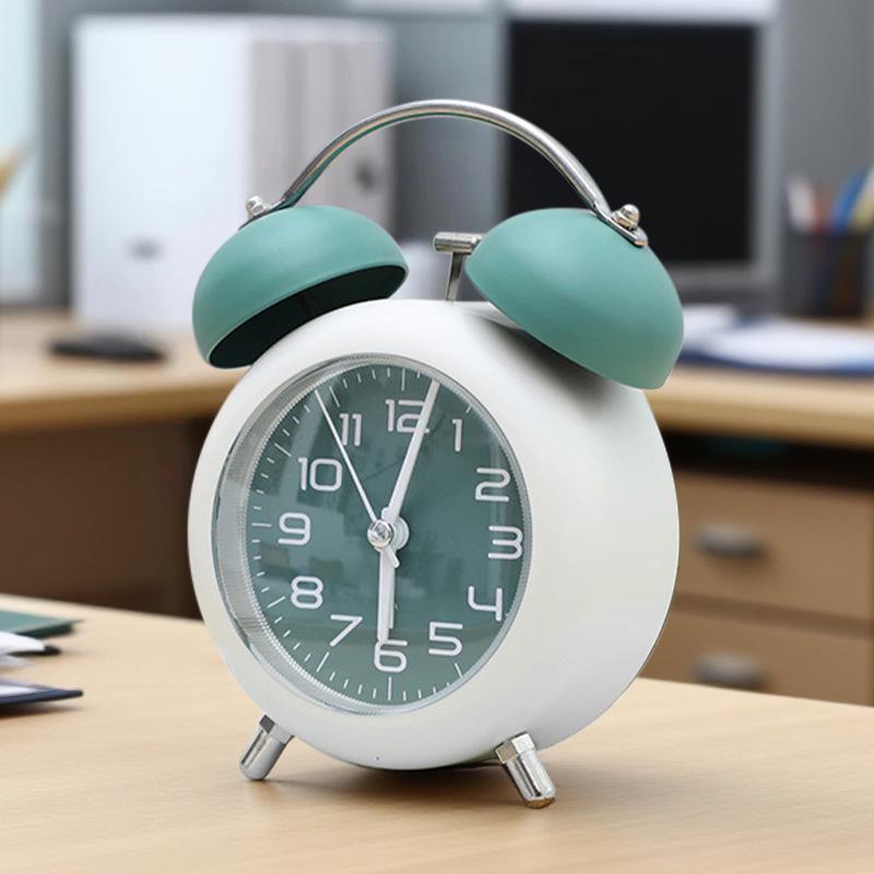 Retro-Wecker mit lauter Glocke und Nachtlicht – geräuschloser Nachttischwecker, kreatives Geschenk für Studenten und als Schlafzimmerdekor