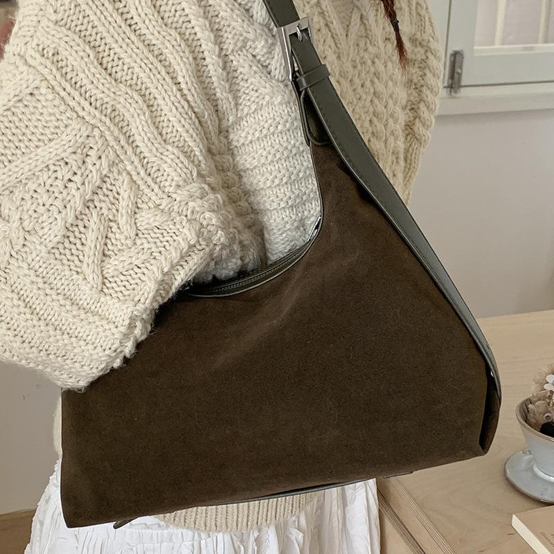 Niche Retro Suede Bag Autumn and Winter New Simple Underarm Bag Single Shoulder Underarm Small Bag