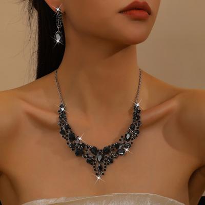 2Pcs/Set Women Jewelry Set Sparkling Water Drop Design Wedding Necklace Drop Earrings Set Bridal Jewelry Gift