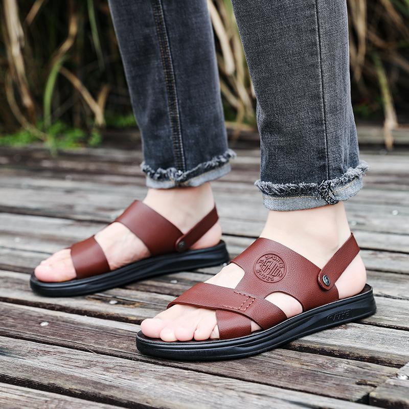 Men's Sandals Summer Leather Soft-soled Non-slip Beach Shoes 2025 New Casual Dual-purpose Outer Wear Cool Slippers