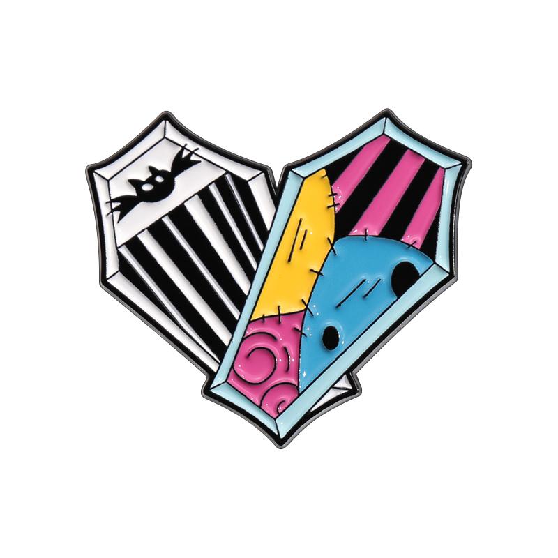 Punk Gothic Heart Enamel Pins Custom Colorful Heart Patches Brooches Lapel Badges Jewelry Gift for Friends