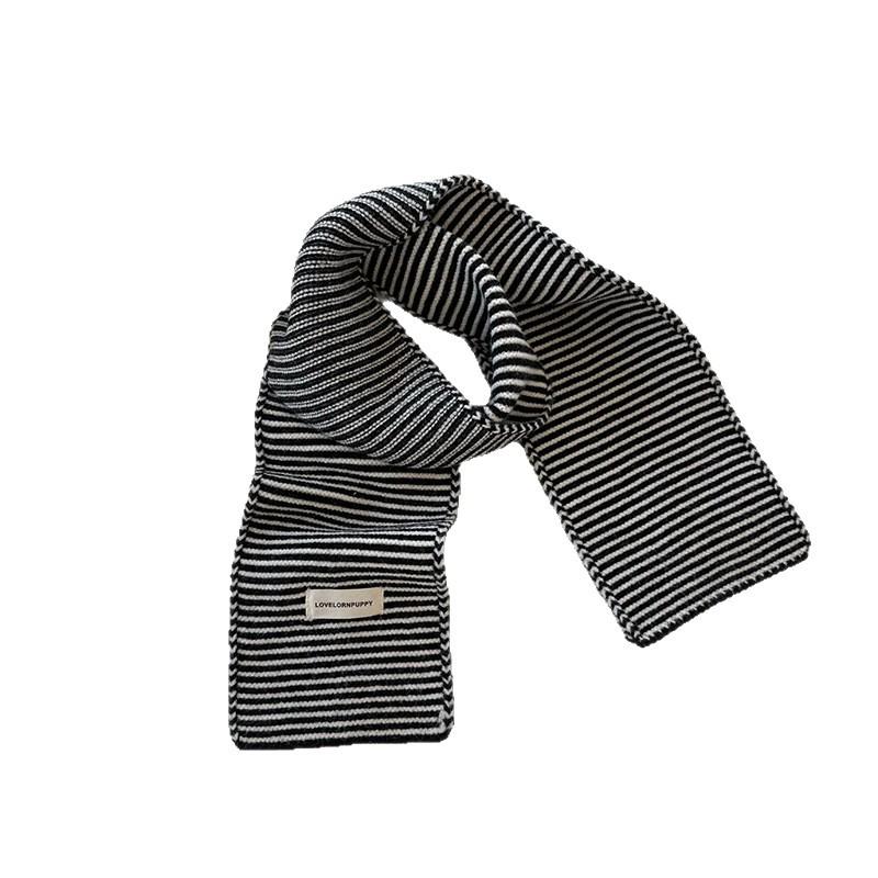 Chic Korean Style Black & White Wool Pinstripe Scarf: Elegant Autumn/Winter Neck Warmer