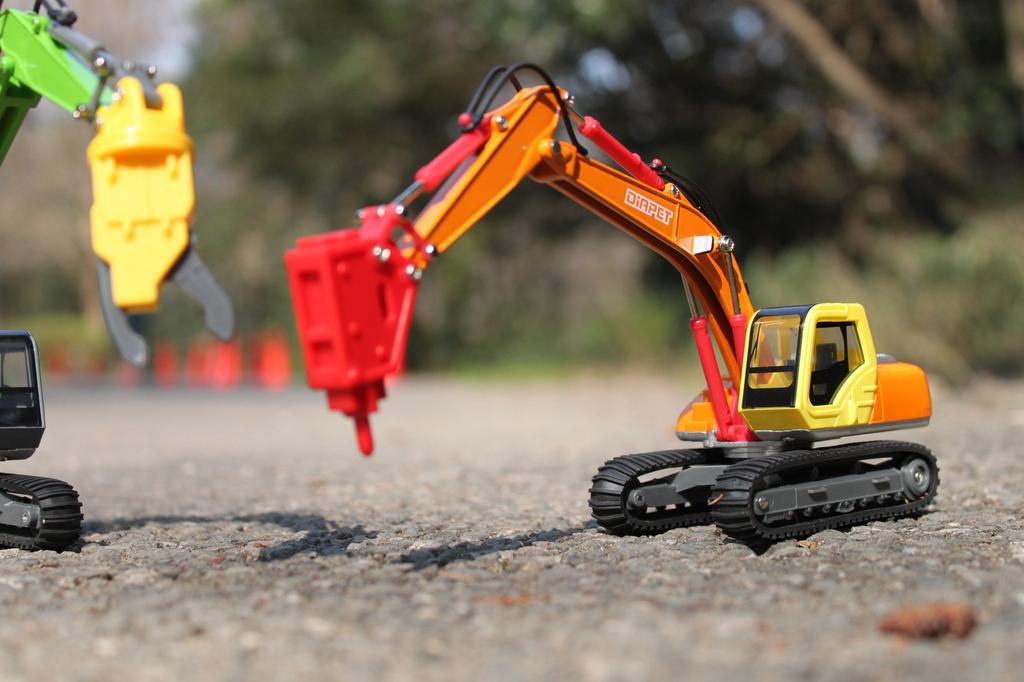 Diapet Scale Hydraulic Breaker DK-6116 1/52