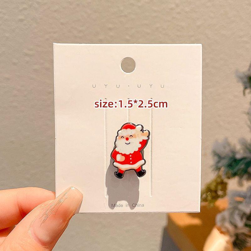 

Рождественская мультяшная брошь с елкой, снеговиком, снежинкой и пряничным человечком