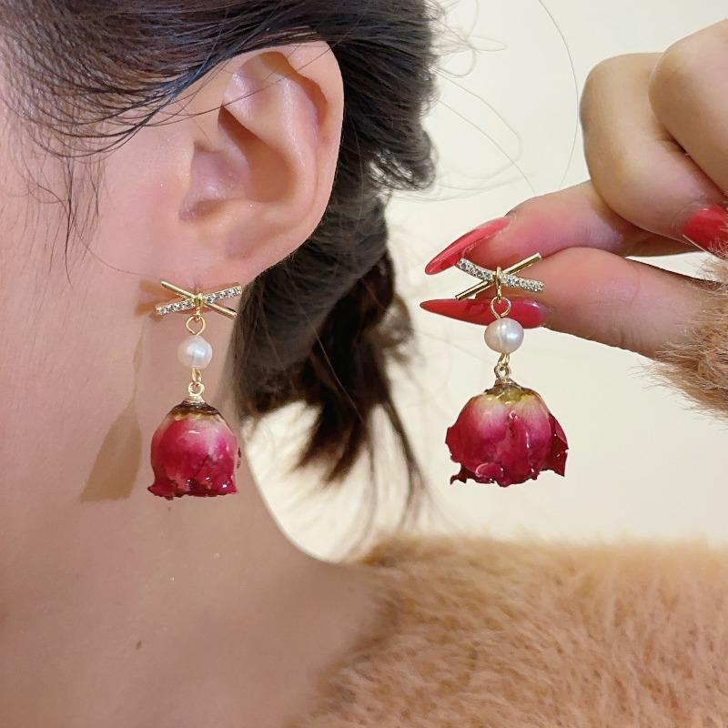 Natural Rose Flower Earrings for Women - Elegant Court Style Freshwater Pearl Stud Earrings - Handcrafted Earrings