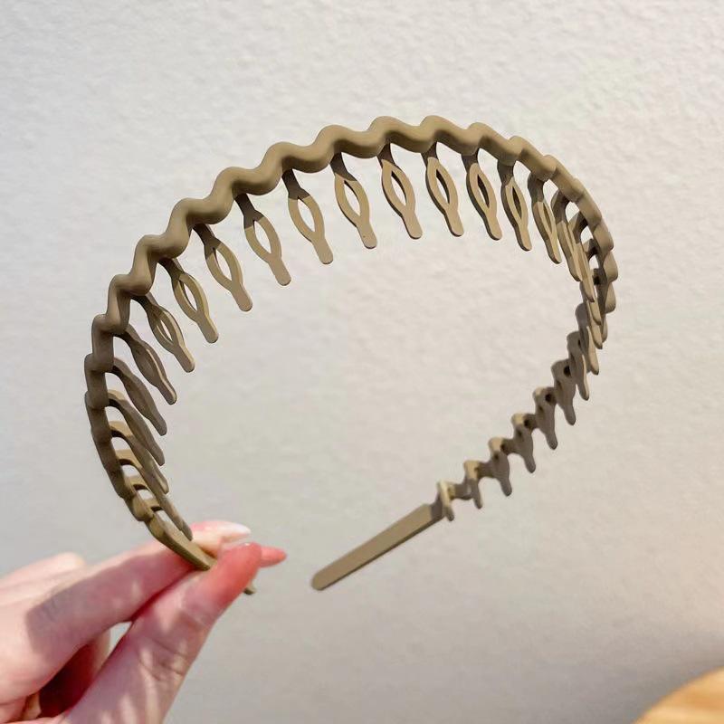Bandeau Antidérapant Style Coréen Couleur Bonbon avec Dents - Respectueux des Cheveux, Pince à Cheveux Ondulée Sans Pincer pour les Cheveux Rebelles.