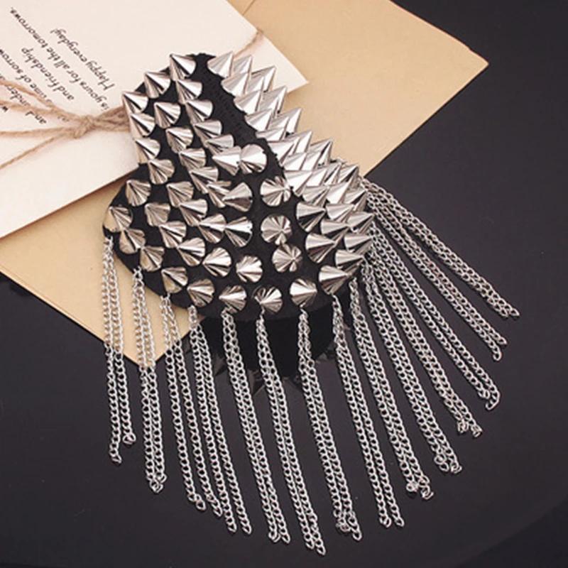 1 peça Broche Punk com Franja de Corrente, Rebite e Ombreira, Epaulete de Metal com Franja para Roupas de Mulheres e Homens, Acessórios de Emblema, Presente de Moda