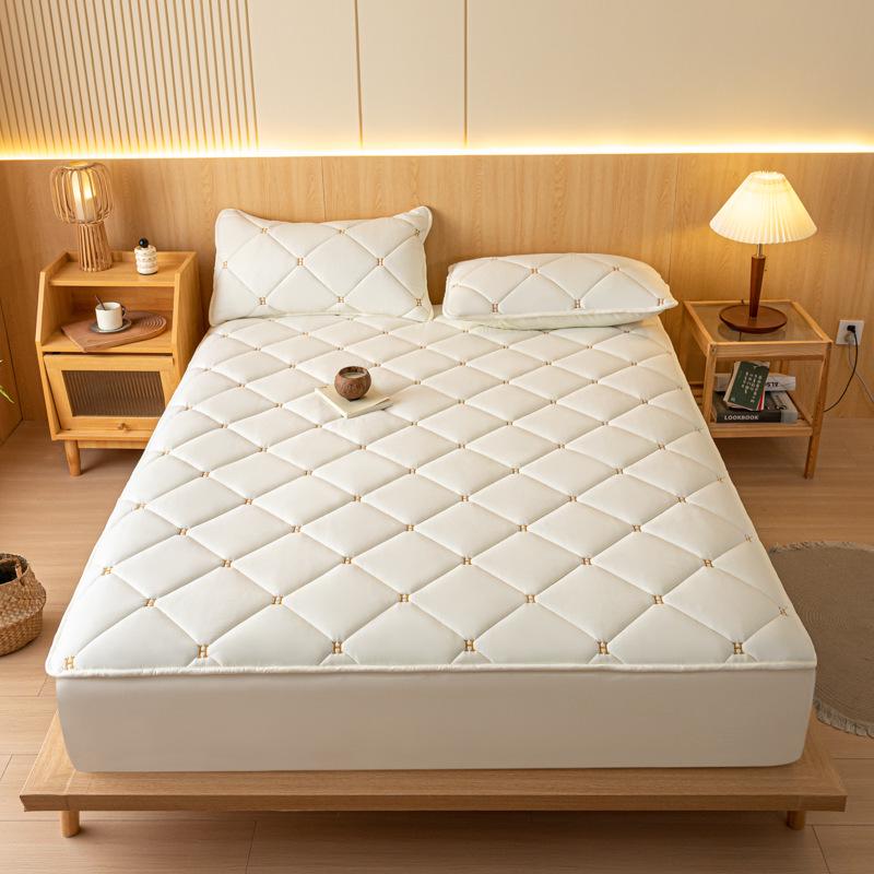 Embroidered Quilted Non-Slip Mattress Protector for Simmons - Single Thickened Sheet