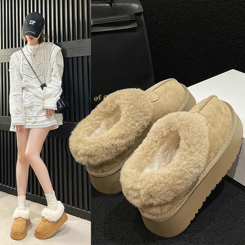 Thick-soled outer wear fur integrated snow boots women's winter velvet cotton shoes 2025 new one-pedal fluffy bread shoes