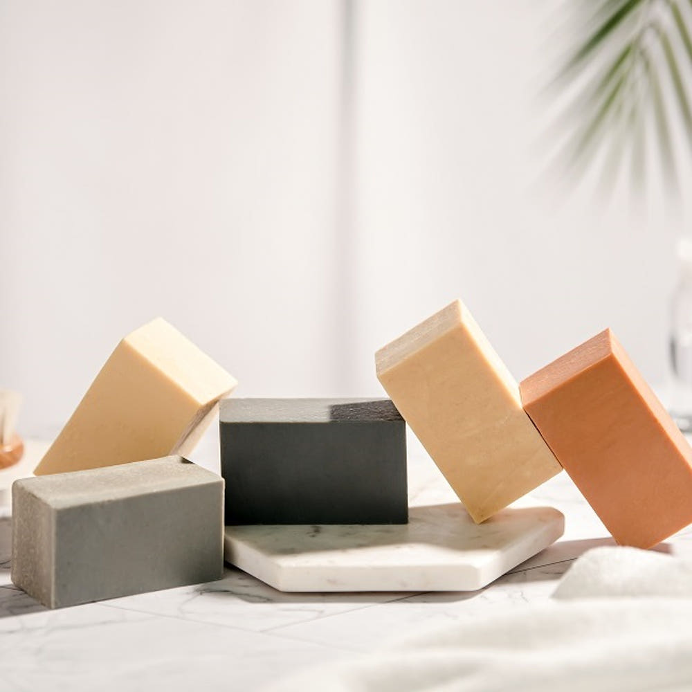 Seongmi Plant-Based Exfoliating Body Scrub Soap Set Grain Yellow Clay Charcoal Wood Vinegar Salt Cleansing Bars 170g × 5