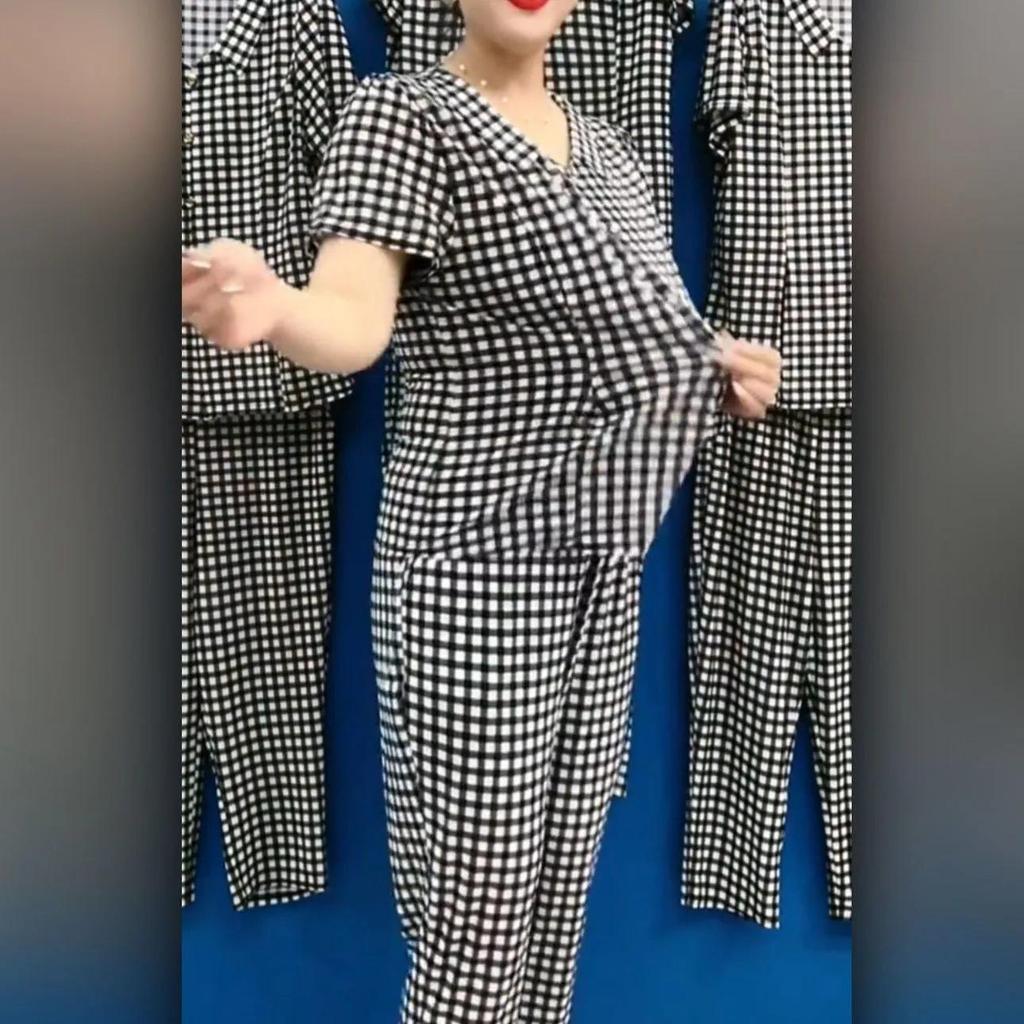 Maternity Summer Short Sleeve Two-Piece Set: Loose, Stylish Flaw-Hiding Plaid Top with Casual Pants
