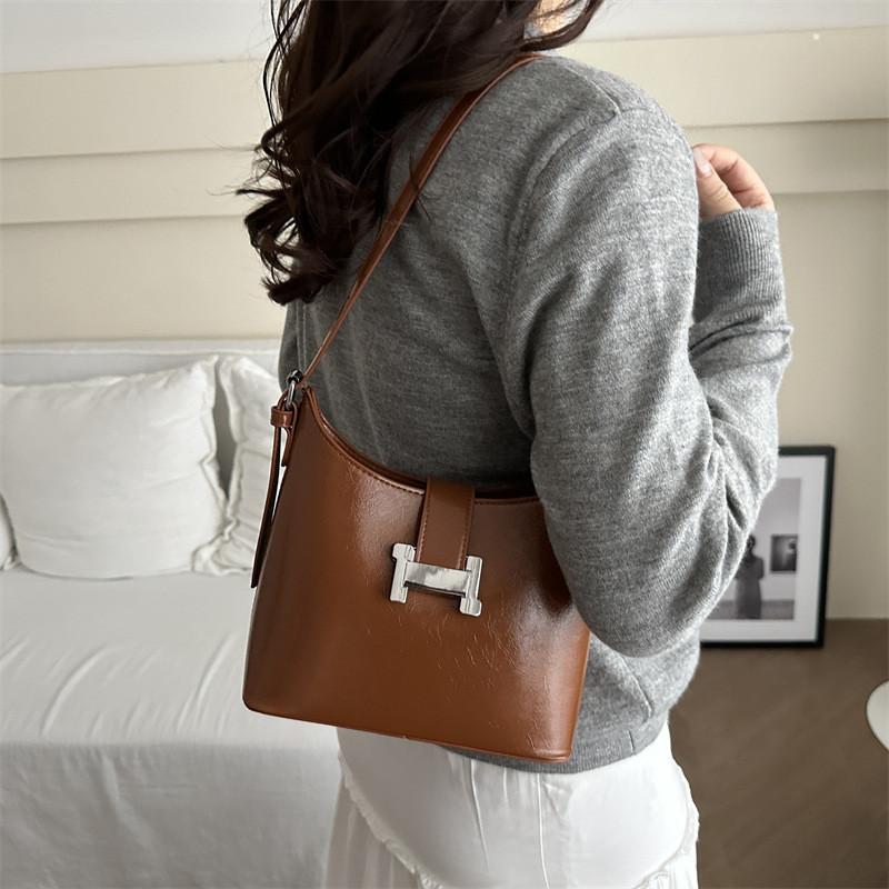 Stylish Underarm Bag For Women 2024 Trendy Solid Color Shoulder Bag Ideal For Fall