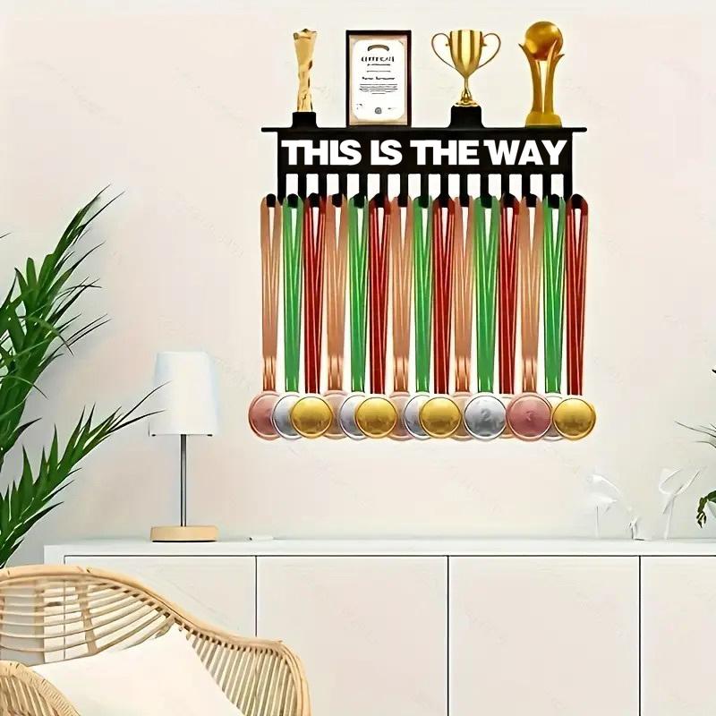 Medaillen-Ausstellungsständer mit 15 Haken, Wandmontierter Pokalständer, Schlüsselhaken, Geeignet für Medaillen, Bänder und Dekorationen, Raumdekoration
