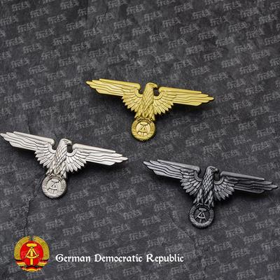 Ostdeutsche Demokratische Republik Deutschland Adler-Emblem-Brosche aus dem Zweiten Weltkrieg, Militärzubehör