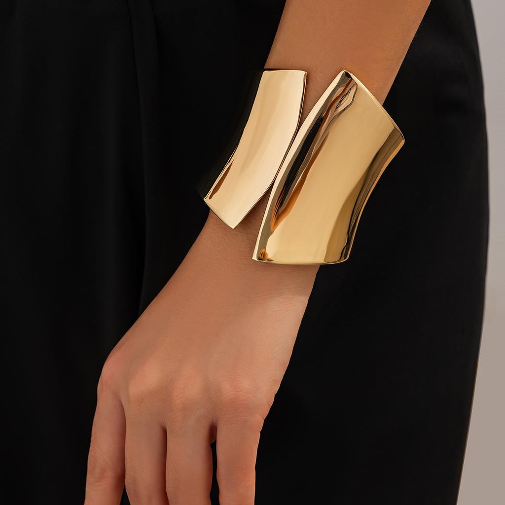 Ingemark 6 Styles Tendance Punk Asymétrique Lisse Bracelets à Ressort Mode Féminine Déclaration Large Manchette Bracelet Steampunk Bijoux Hommes