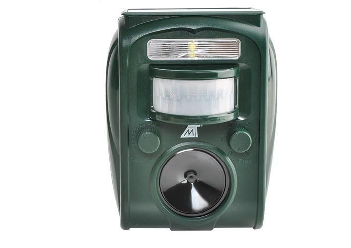 Repelente Solar Ultrassônico MM65 para Toupeiras e Raposas