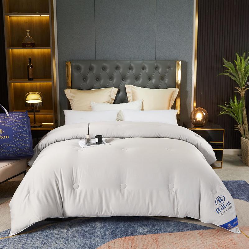 Hilton Hotel Style Silk Cotton Quilt - Elegant & Lightweight for Spring, Summer, Autumn