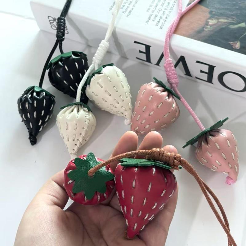 1 Piece Cute Handmade Leather Fruit Keychain Leather Strawberry Bag Charm Pendant Creative Car Decoration Diy Accessories