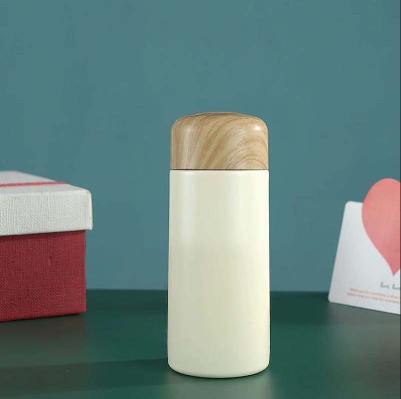 Japanese Retro Insulated Bottle With Wooden Lid For Office And Travel Use