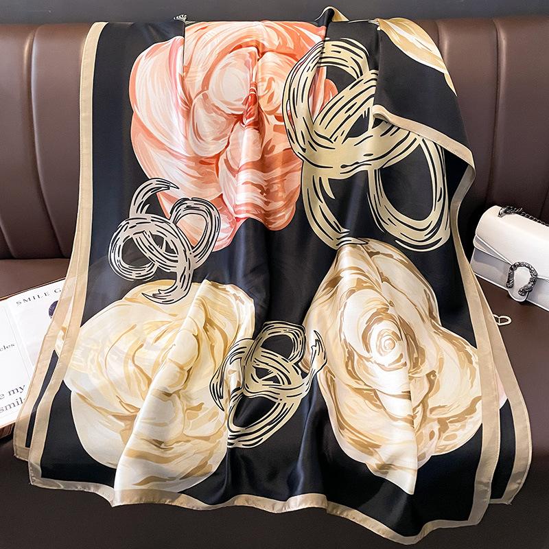 New Retro Large Printed Scarf Fashionable Large Shawl Imitation Silk Sunscreen Scarf for Women Thin Warmth