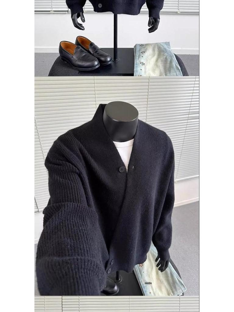 2025 Autumn/Winter Retro Casual V-Neck Men's Cardigan Sweater - Solid Color Knit Outerwear