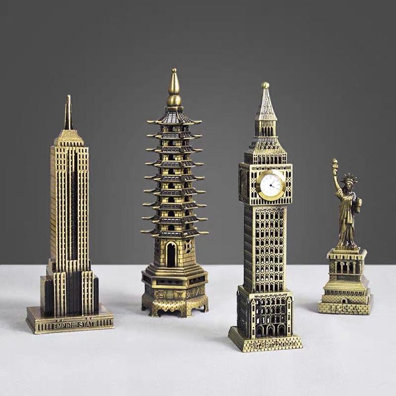 Statuetta Metallo Retro – Decorazione da Tavolo per Casa e Ufficio Souvenir Regalo