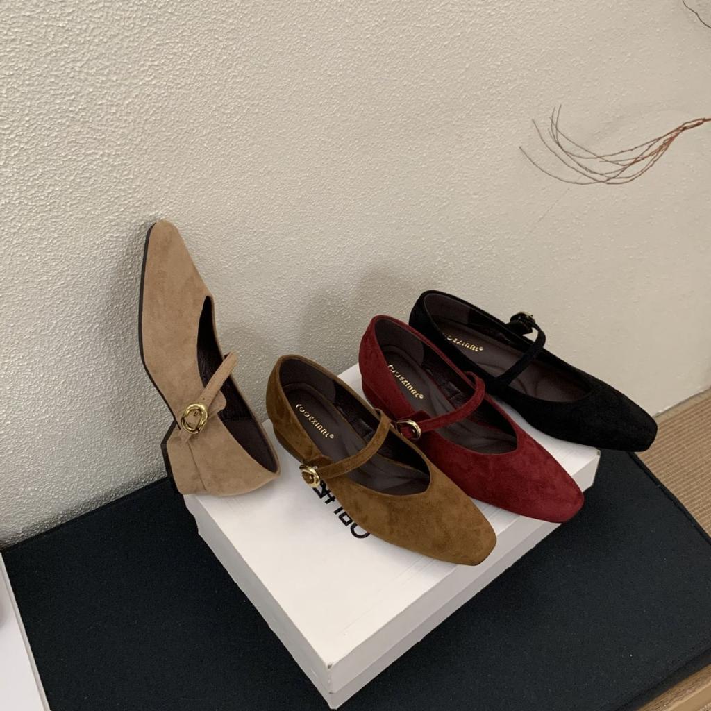 2025 new round head suede one-word with metal buckle, light mouth thick heel versatile OL Mary Jane women's single shoes