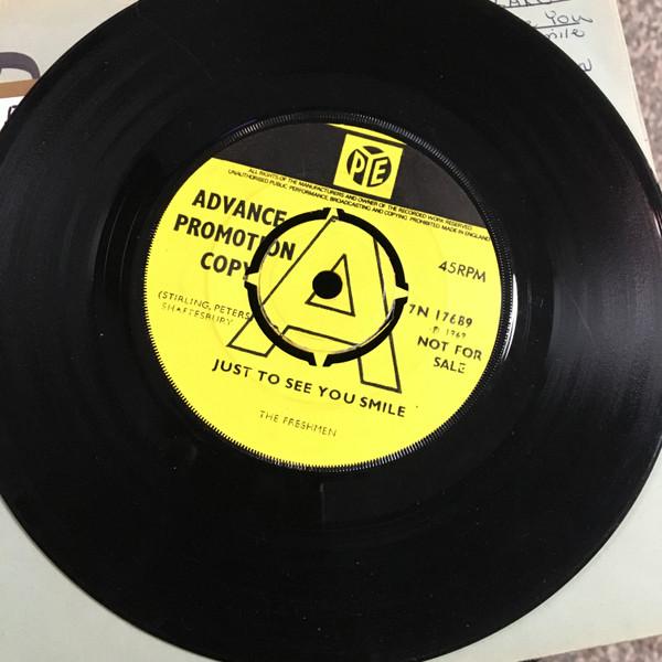 

7inch Record FRESHMEN - Just To See You Smile N17689 Pye Records 1969 UK Rock Used