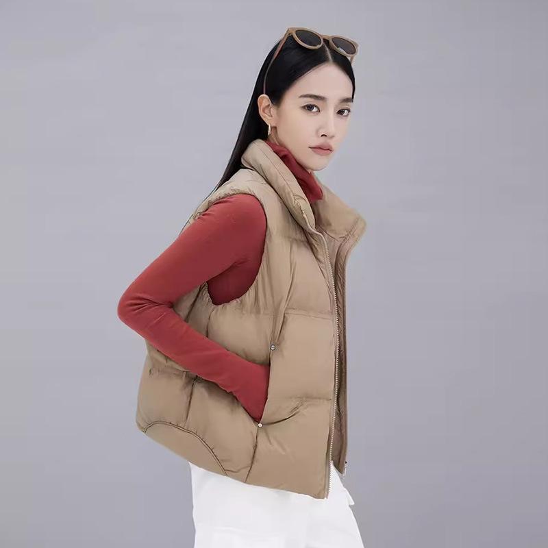 Rivet down vest women's 2024 winter new fashion lightweight stand-up collar vest small warm outer vest
