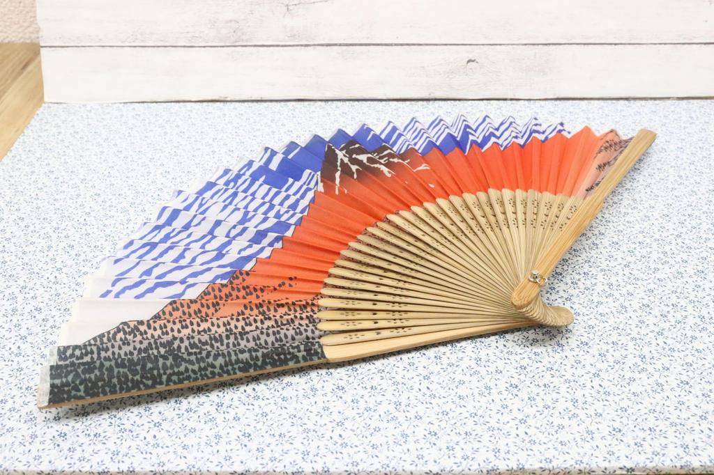 Castle Enterprises Premium Handmade Fans Set of 20 A Bulk a Great Japanese Souvenir for Foreigners [Red Fuji] - Purchase,