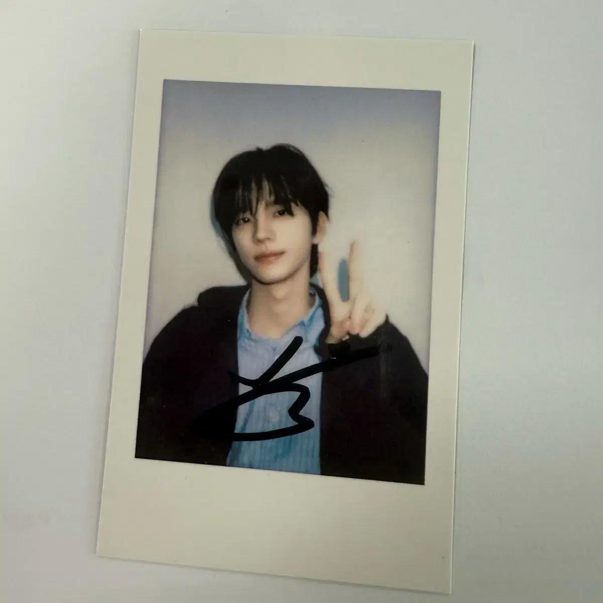 

Tours Beijing Pansa Photocard Izwi Polaroid Unreleased Photocard Shinyu Try With Us
