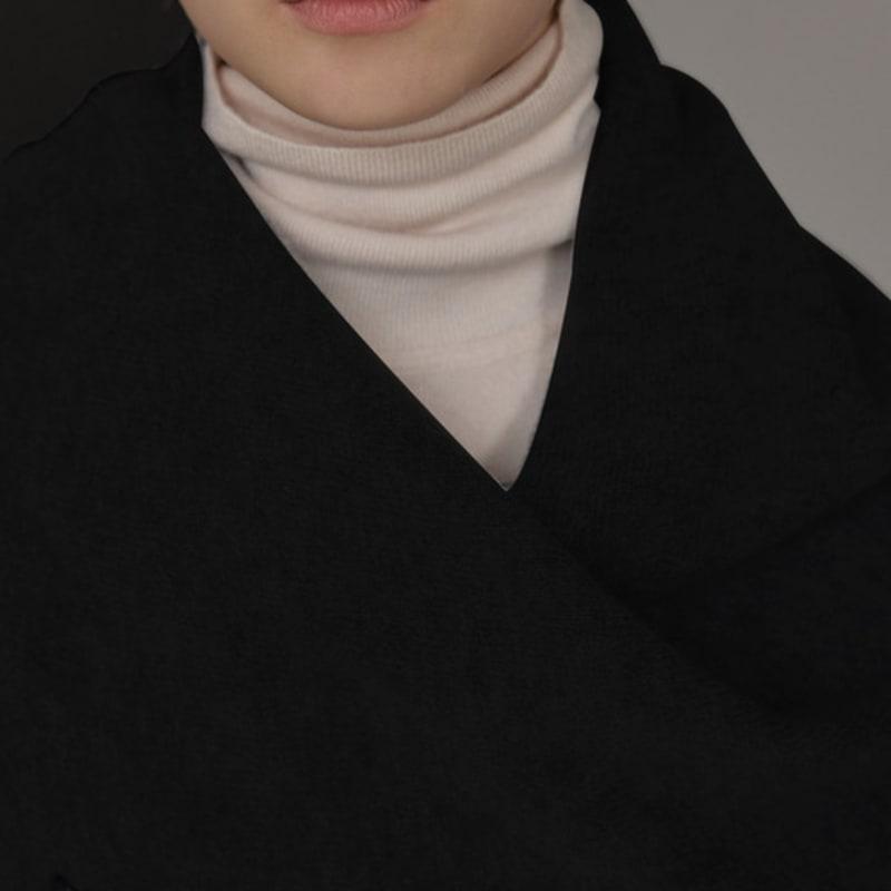 hyyk Lambs Wool Muffler Cape_Black