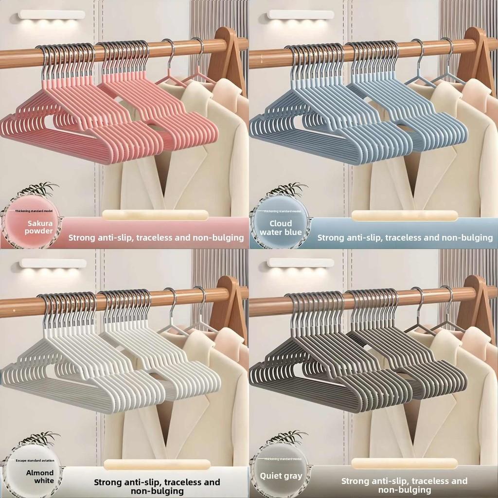 Durable Plastic Hangers For Clothing With Non Slip Design And No Trace Features For Home Use