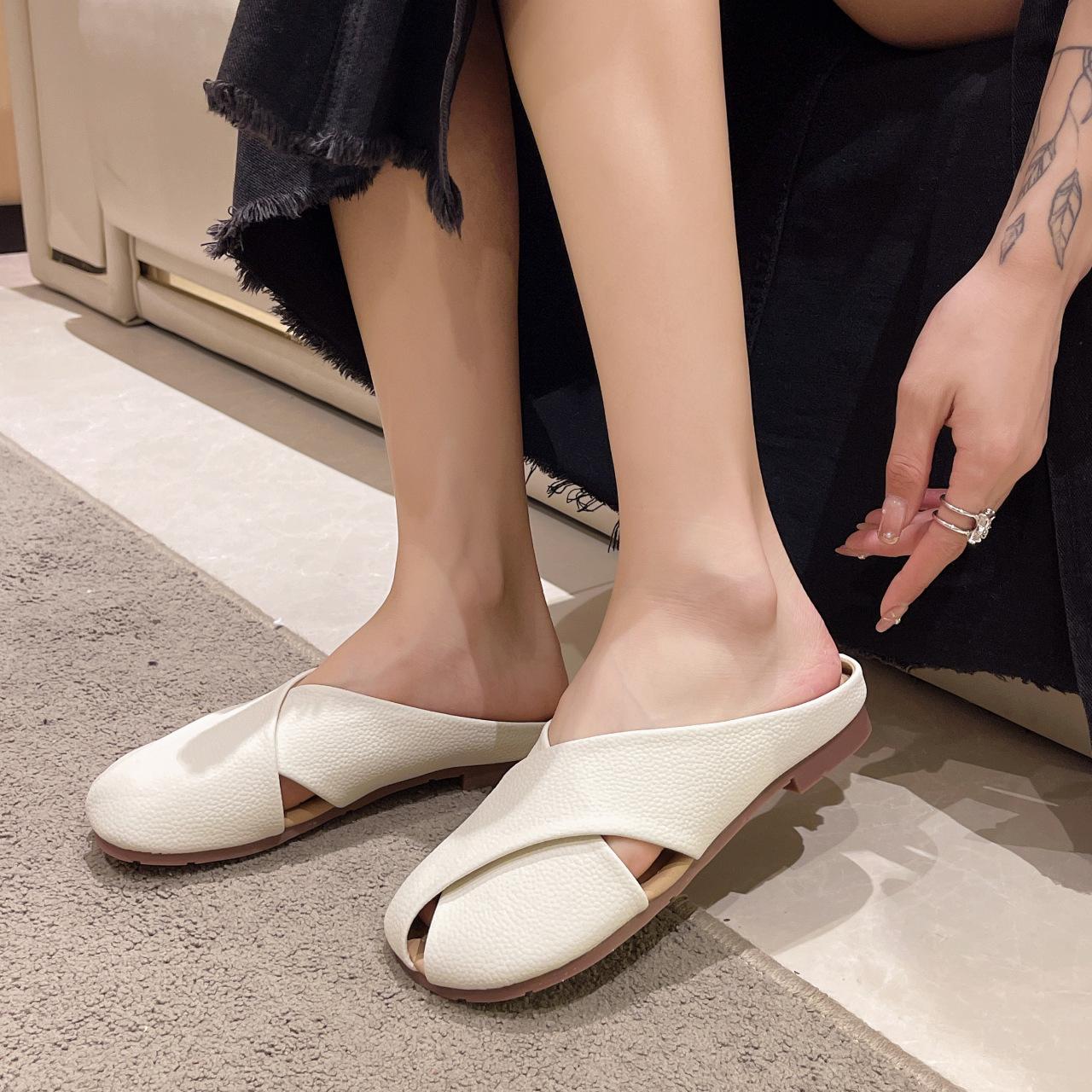 

Ленивые тапочки-полусапожки с закрытым носком, женская летняя обувь, модные новинки 2024 года, нескользящие сандалии на плоской подошве во французском стиле, туфли с открытым носком для беременных 35