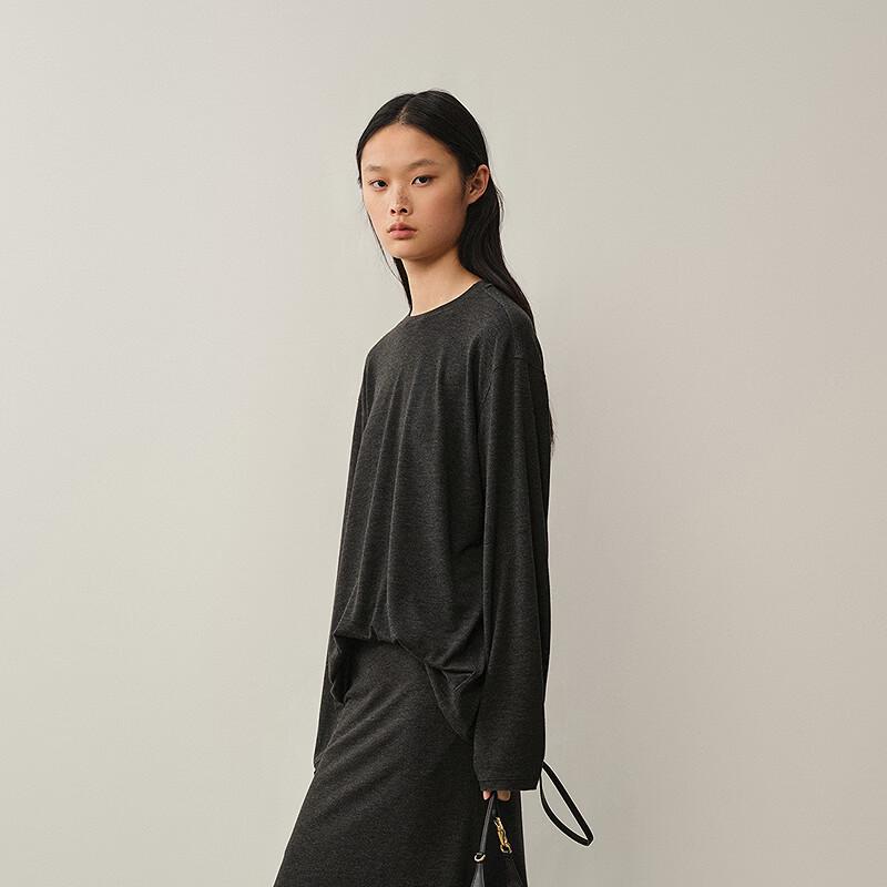 Women's Loose Fit Round Neck Long Sleeve T-shirt