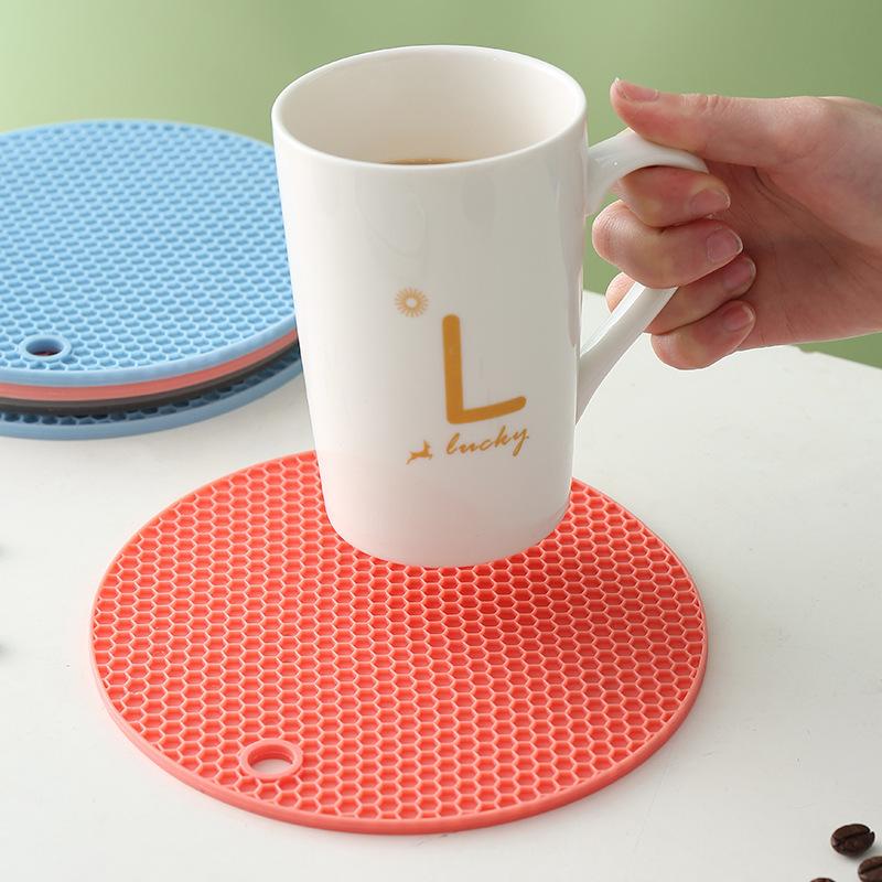 Silicone Heat-Resistant Dining Table Mat & Coaster Set