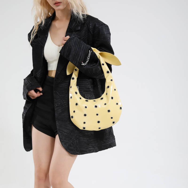2025 Summer Women's Rivet Shoulder Bag - Trendy Underarm Tote with Edgy Studs, Chic Crossbody Purse for Casual Outfits