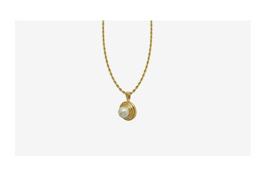 French Retro Titanium Steel 18K Gold-Plated Pendant Necklace with Imitation Pearl