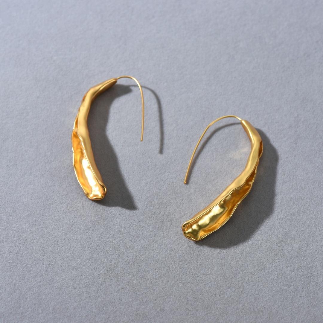 

Minimalist Style Metal Hollow Water Drop Shape Ear Hook Women S Unique Earrings Trendy Light Luxury High-End Temperament Versatile Earrings